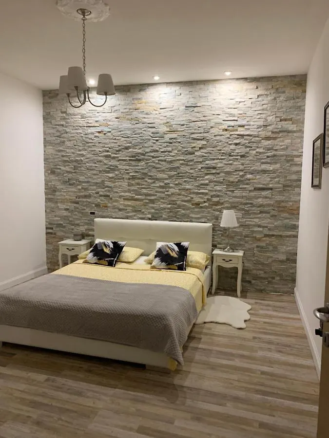 Galleno House Apartment